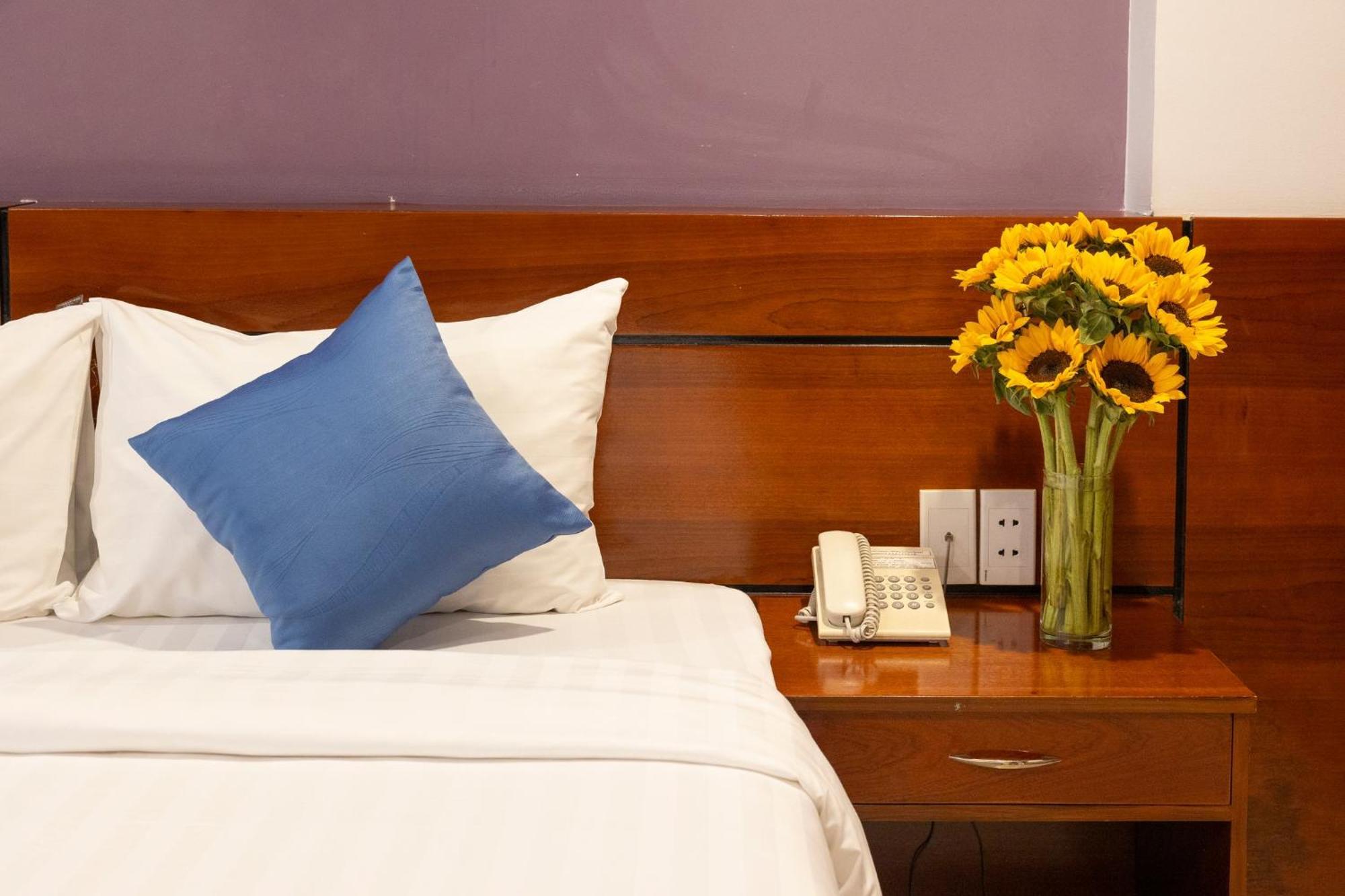 White Lotus Hotel Saigon TP. Hồ Chí Minh Ngoại thất bức ảnh
