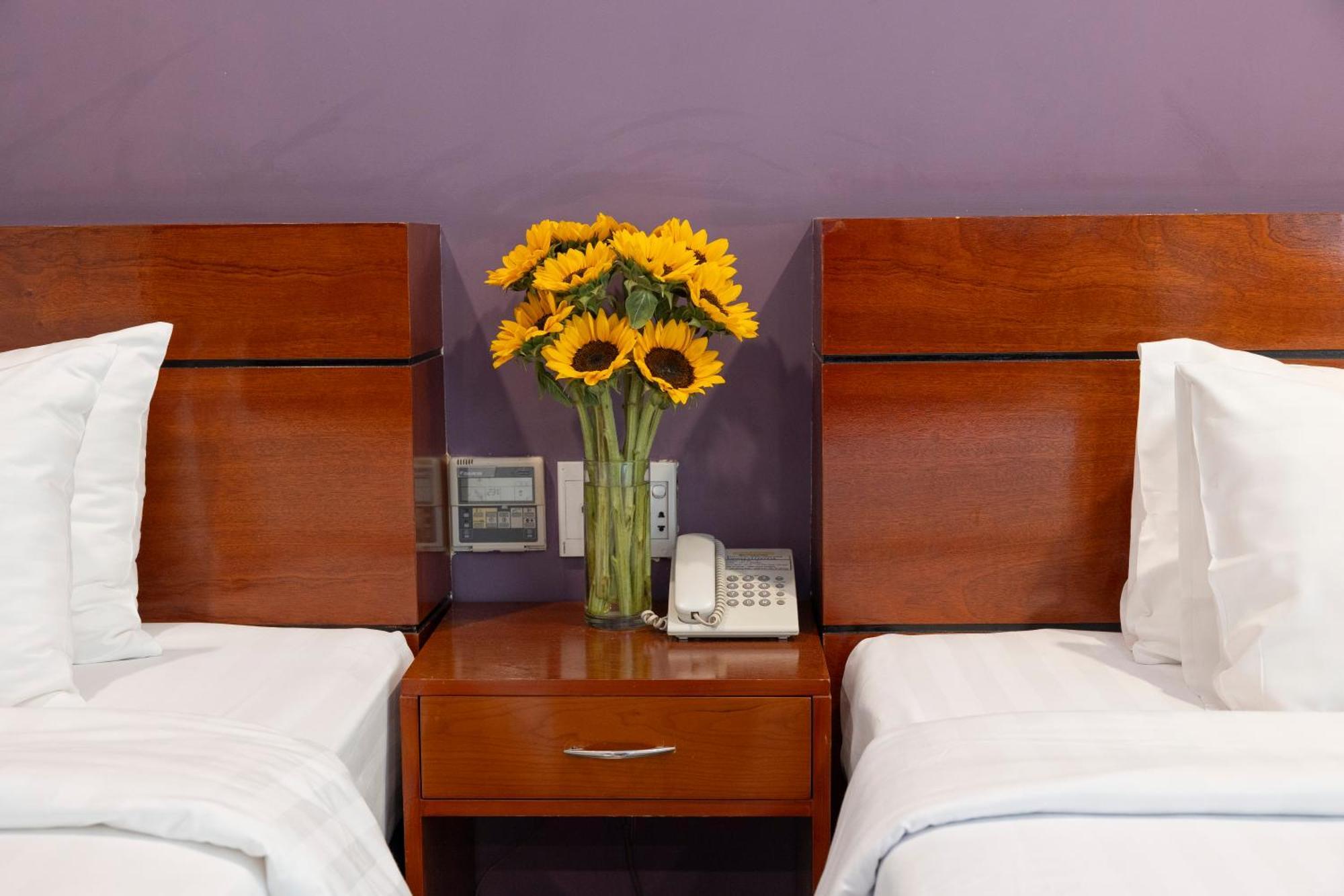 White Lotus Hotel Saigon TP. Hồ Chí Minh Ngoại thất bức ảnh