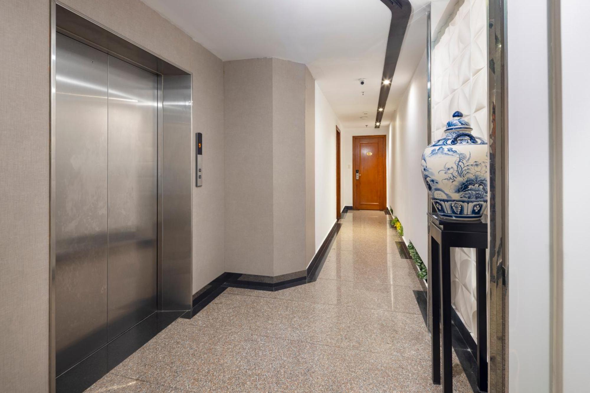 White Lotus Hotel Saigon TP. Hồ Chí Minh Ngoại thất bức ảnh